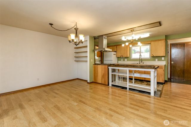 327 Logger Court SE, Lacey, WA 98503
