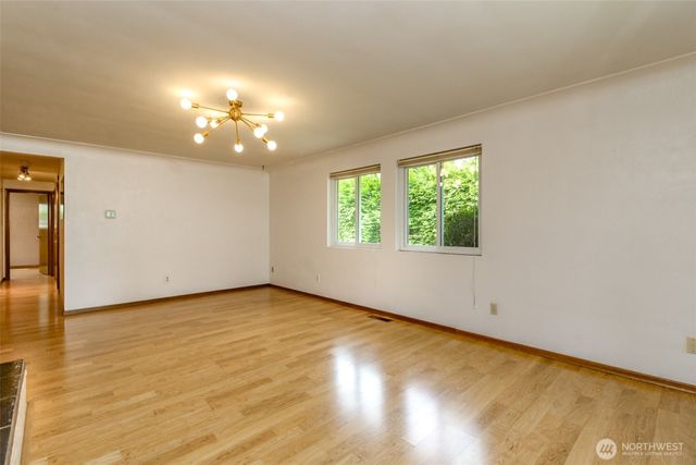 327 Logger Court SE, Lacey, WA 98503