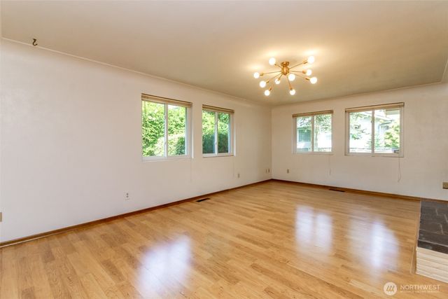 327 Logger Court SE, Lacey, WA 98503