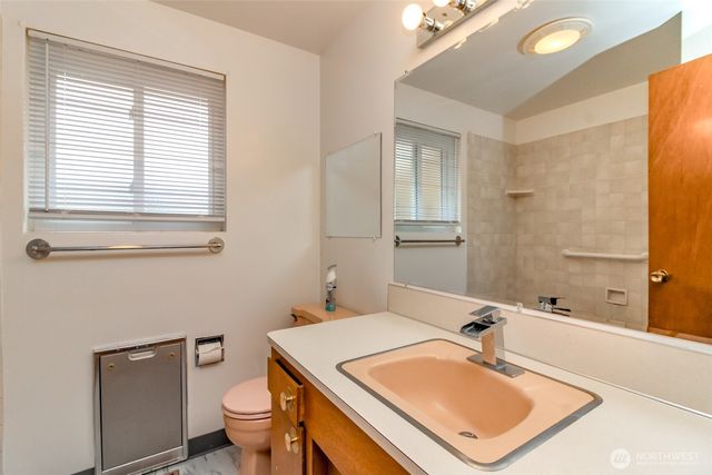 327 Logger Court SE, Lacey, WA 98503