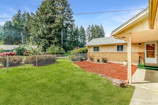 327 Logger Court SE, Lacey, WA 98503
