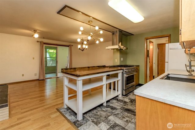 327 Logger Court SE, Lacey, WA 98503