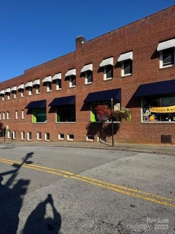 201 N Main Street, Hendersonville, NC 28739