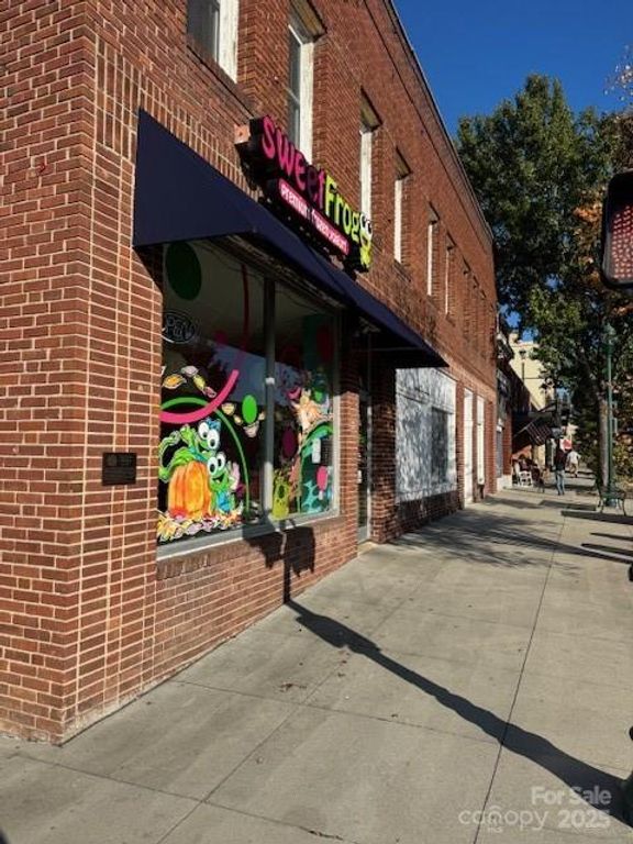 201 N Main Street, Hendersonville, NC 28739