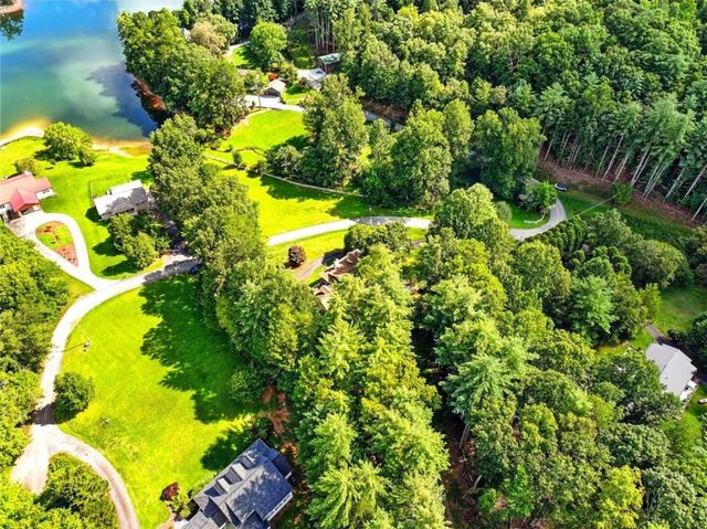 27 Twinbrook Drive, Blairsville, GA 30512