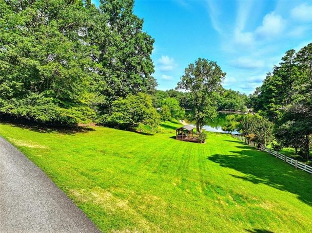 27 Twinbrook Drive, Blairsville, GA 30512