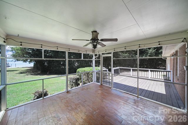 704 Isle Of Pines Road, Mooresville, NC 28117