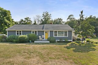 22 Clover Ln, Scituate, MA 02066