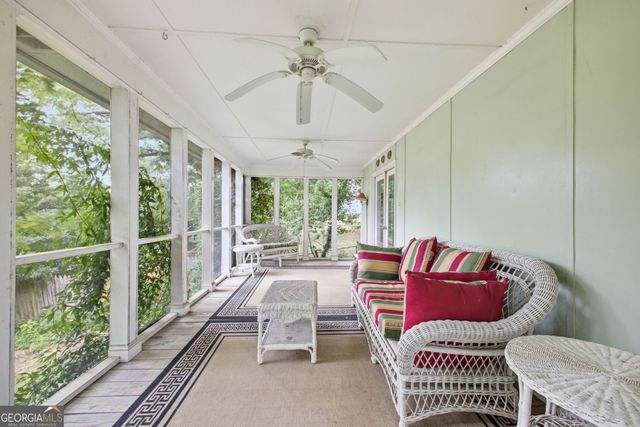 236 Flora Avenue SE, Rome, GA 30161