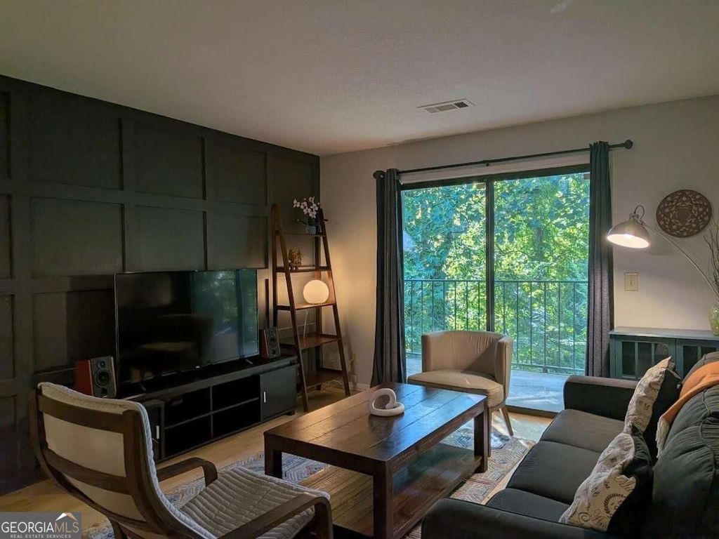 2657 Lenox Road NE 204, Atlanta, GA 30324
