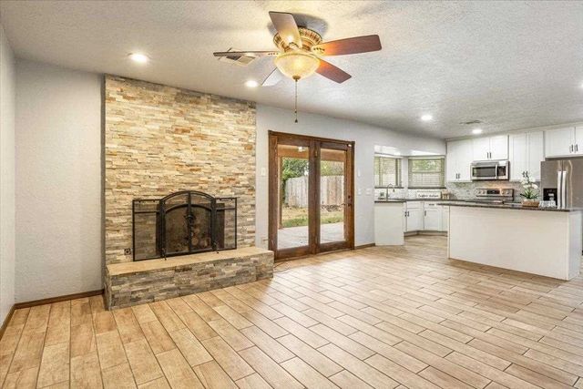 2508 NE Turtle Creek Dr, Lawton, OK 73507