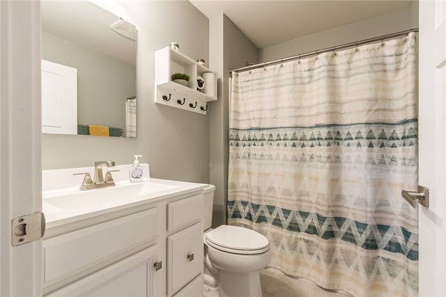 1766 Ackerman, Farmington, NY 14425