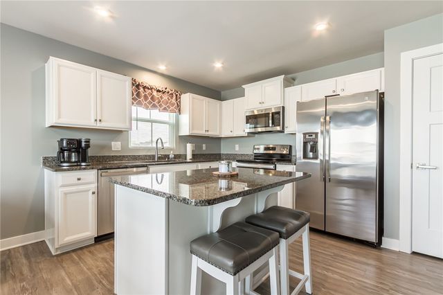 1766 Ackerman, Farmington, NY 14425