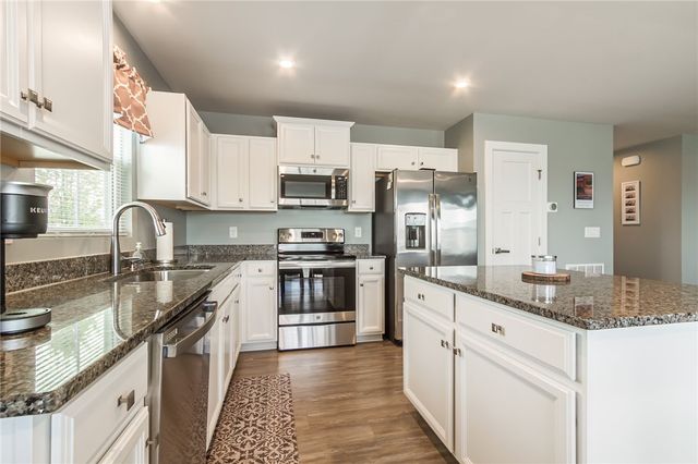 1766 Ackerman, Farmington, NY 14425