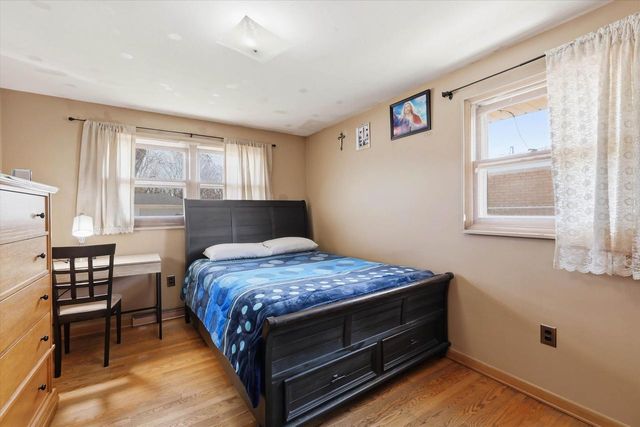 831 N DANZ AVENUE, Green Bay, WI 54302