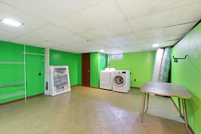 831 N DANZ AVENUE, Green Bay, WI 54302