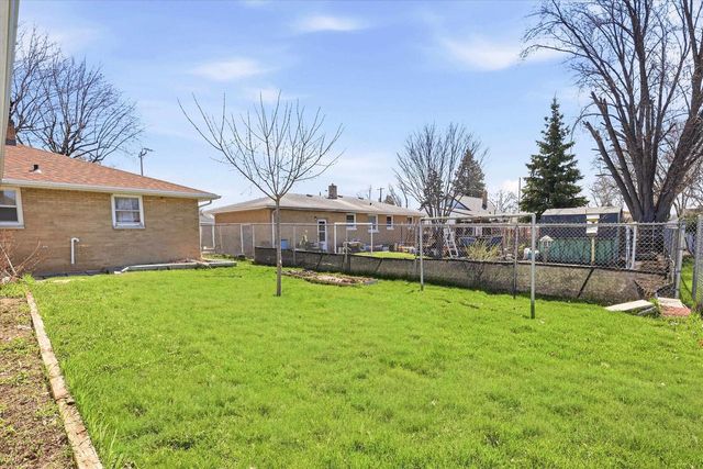 831 N DANZ AVENUE, Green Bay, WI 54302
