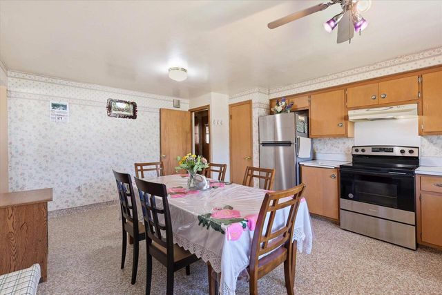 831 N DANZ AVENUE, Green Bay, WI 54302