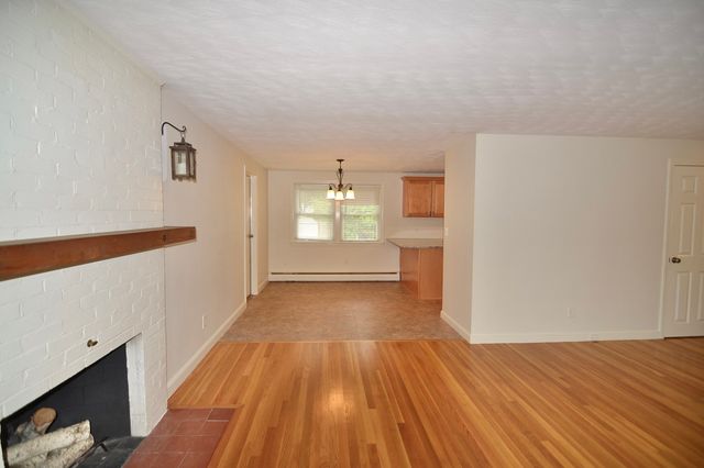 71 Birch Rd, Framingham, MA 01701