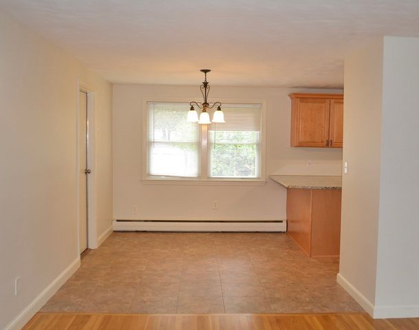 71 Birch Rd, Framingham, MA 01701