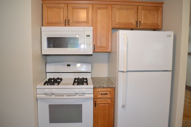 71 Birch Rd, Framingham, MA 01701