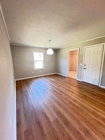 505 Lakeshore, Walterboro, SC 29488