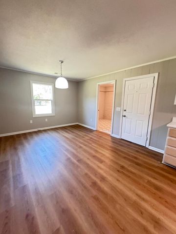 505 Lakeshore, Walterboro, SC 29488