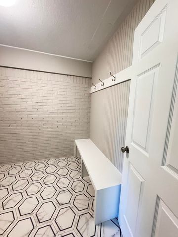 505 Lakeshore, Walterboro, SC 29488