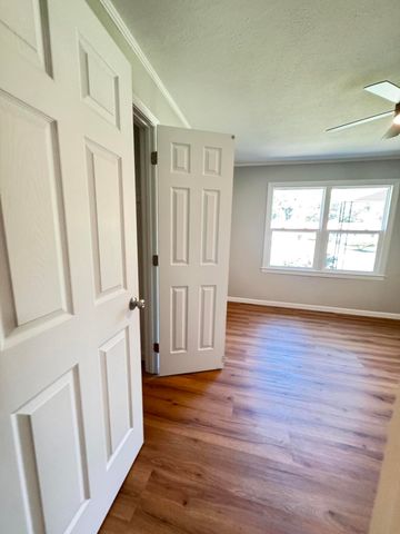 505 Lakeshore, Walterboro, SC 29488