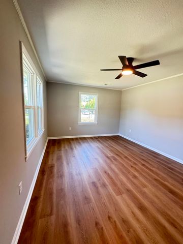 505 Lakeshore, Walterboro, SC 29488