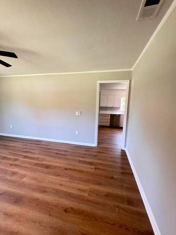 505 Lakeshore, Walterboro, SC 29488