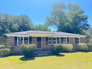 505 Lakeshore, Walterboro, SC 29488