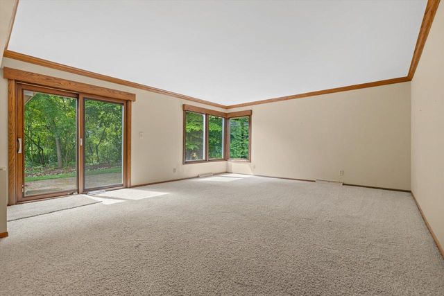 12655 N River Forest CIRCLE, Mequon, WI 53092