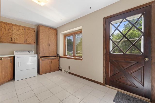 12655 N River Forest CIRCLE, Mequon, WI 53092