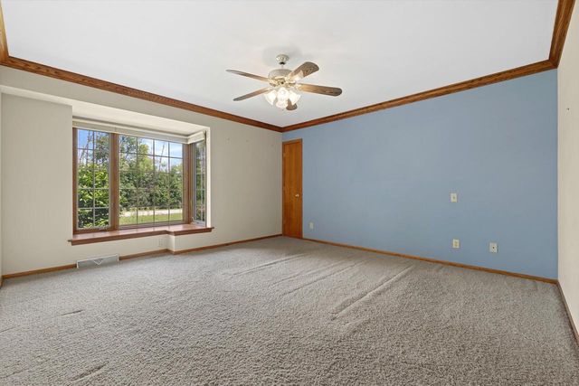 12655 N River Forest CIRCLE, Mequon, WI 53092