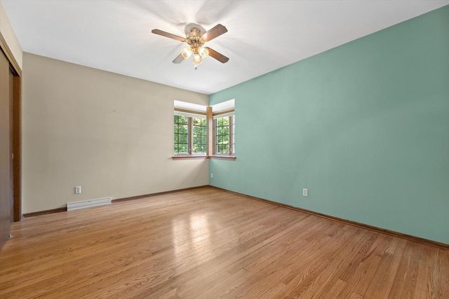 12655 N River Forest CIRCLE, Mequon, WI 53092