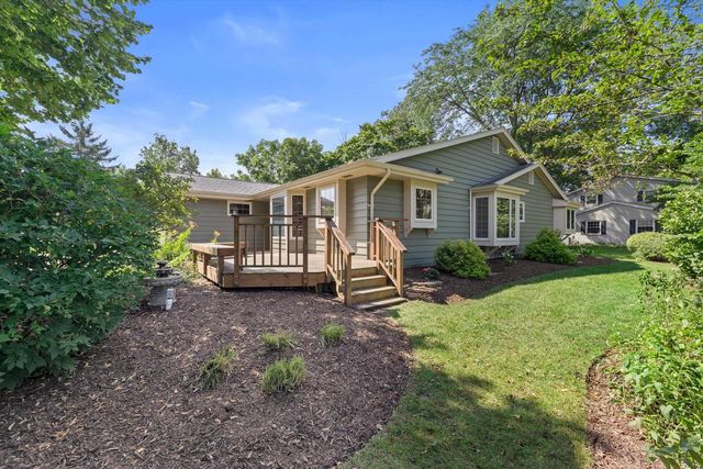 12655 N River Forest CIRCLE, Mequon, WI 53092