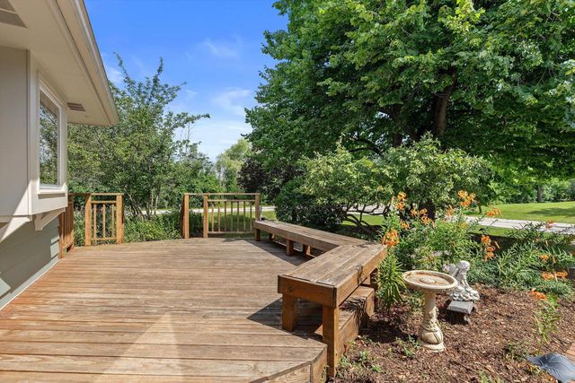 12655 N River Forest CIRCLE, Mequon, WI 53092