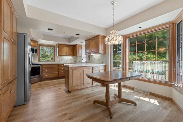 12655 N River Forest CIRCLE, Mequon, WI 53092