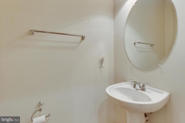 22720 BEACON CREST, Ashburn, VA 20148