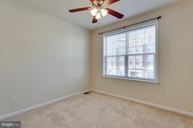 22720 BEACON CREST, Ashburn, VA 20148