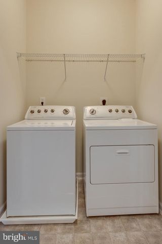 22720 BEACON CREST, Ashburn, VA 20148