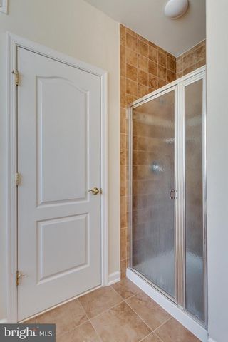 22720 BEACON CREST, Ashburn, VA 20148