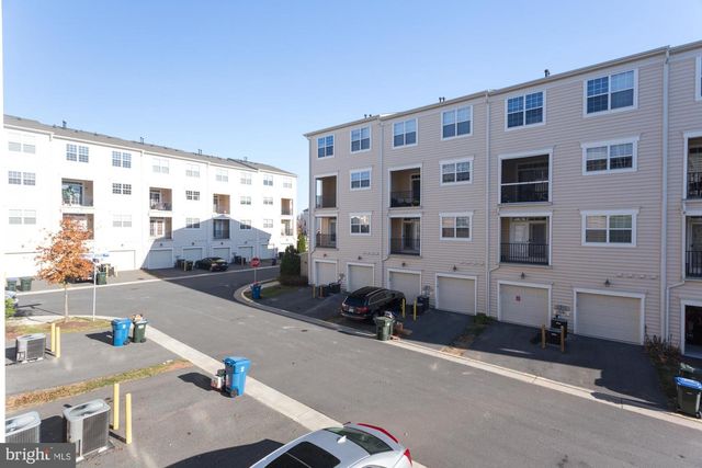 22720 BEACON CREST, Ashburn, VA 20148