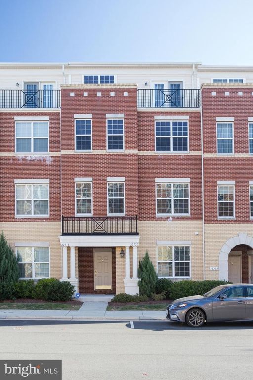 22720 BEACON CREST, Ashburn, VA 20148