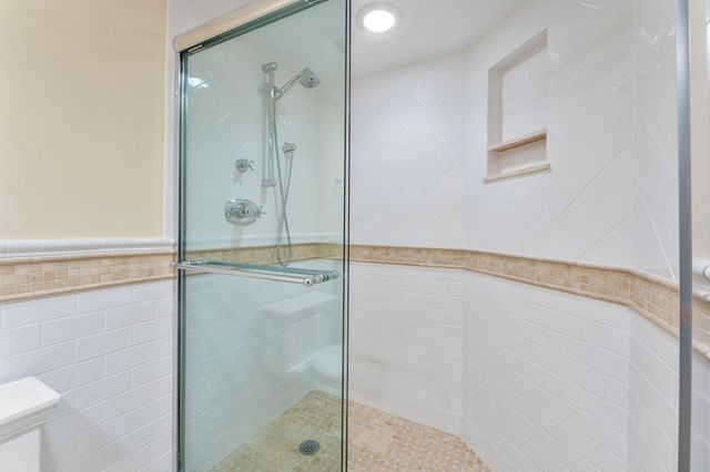 3000 N Ocean Drive 15C, Singer Island, FL 33404