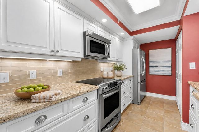 3000 N Ocean Drive 15C, Singer Island, FL 33404