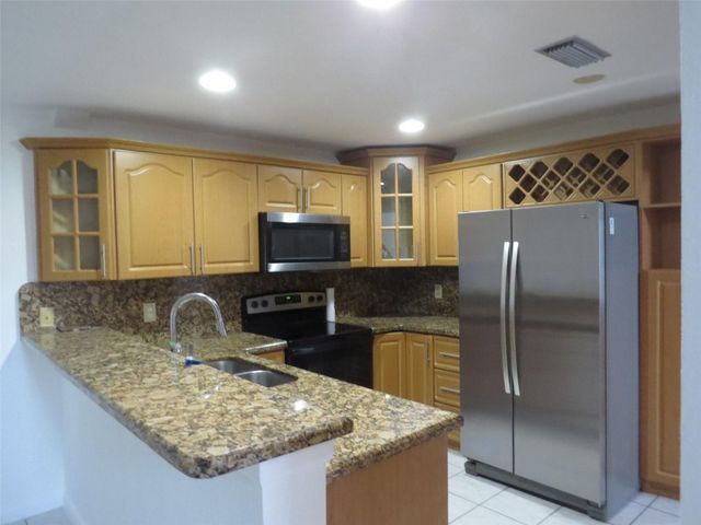 3430 NW 21st Street, Coconut Creek, FL 33066