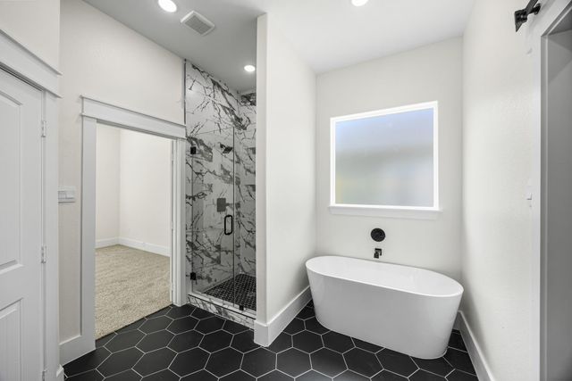 909 Santa Anna Lane, La Porte, TX 77571