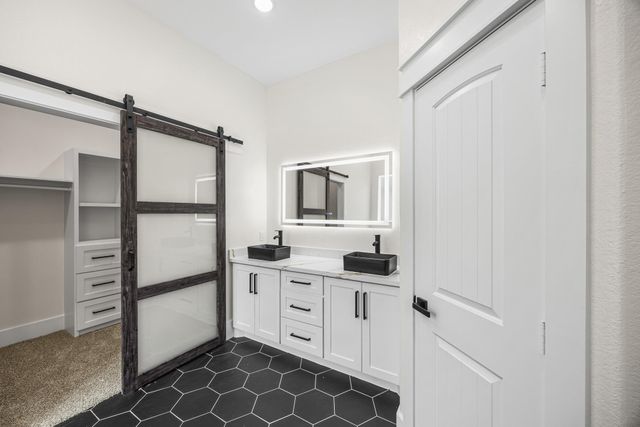 909 Santa Anna Lane, La Porte, TX 77571